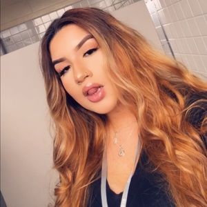 Meet your Posher, Angie